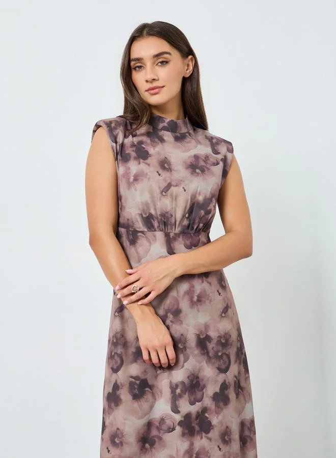 ستايلي فستان ميدي بحافة واسعة وطبعة زهور